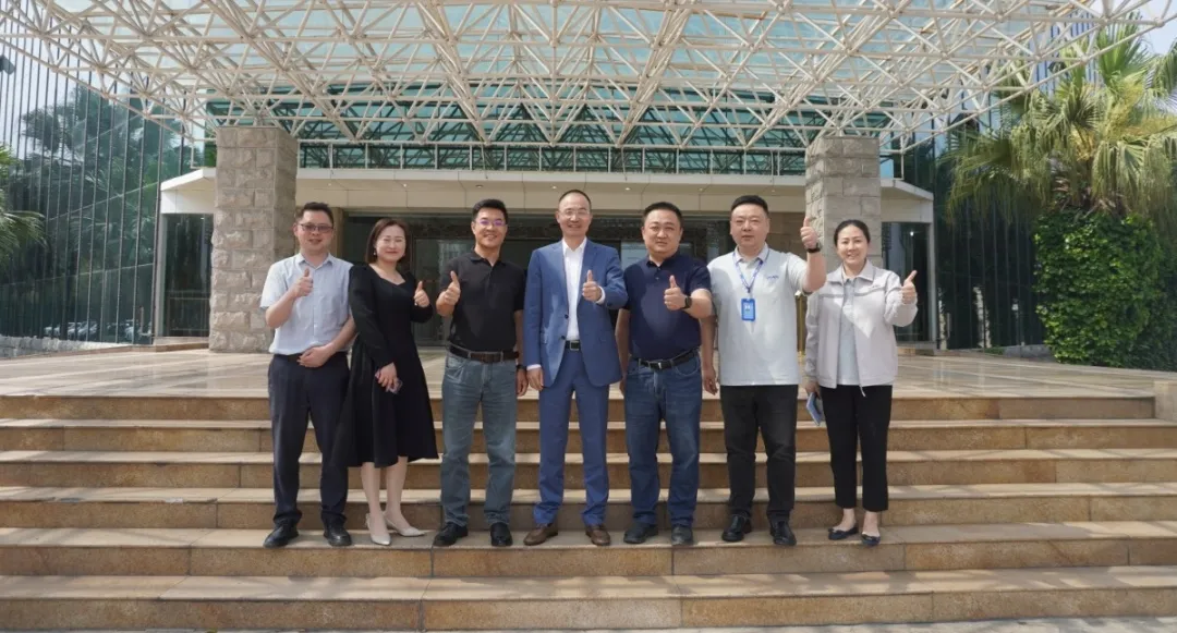 【企业新闻】四川鹭燕医药有限公司向柏承总经理一行莅临迪康药业进行业务交流